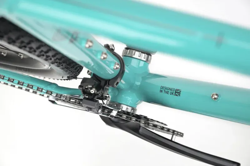 Genesis CDA 20 Hybrid Bike in Green-2