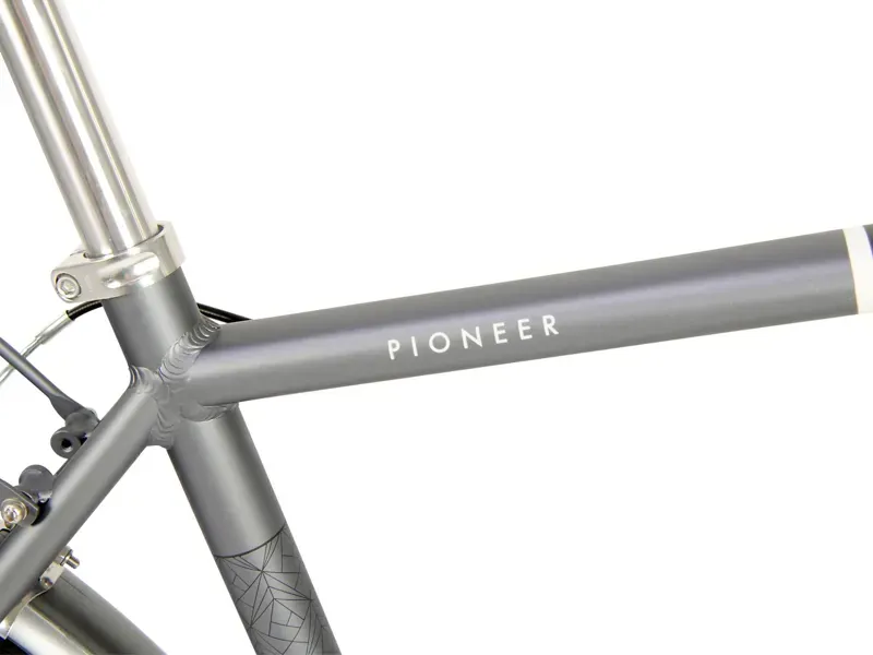Raleigh Pioneer Silver/Black 19 Medium Crossbar-5